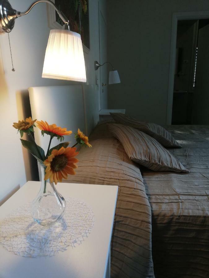 フィレンツェ Il Sorriso Bed & Breakfast エクステリア 写真